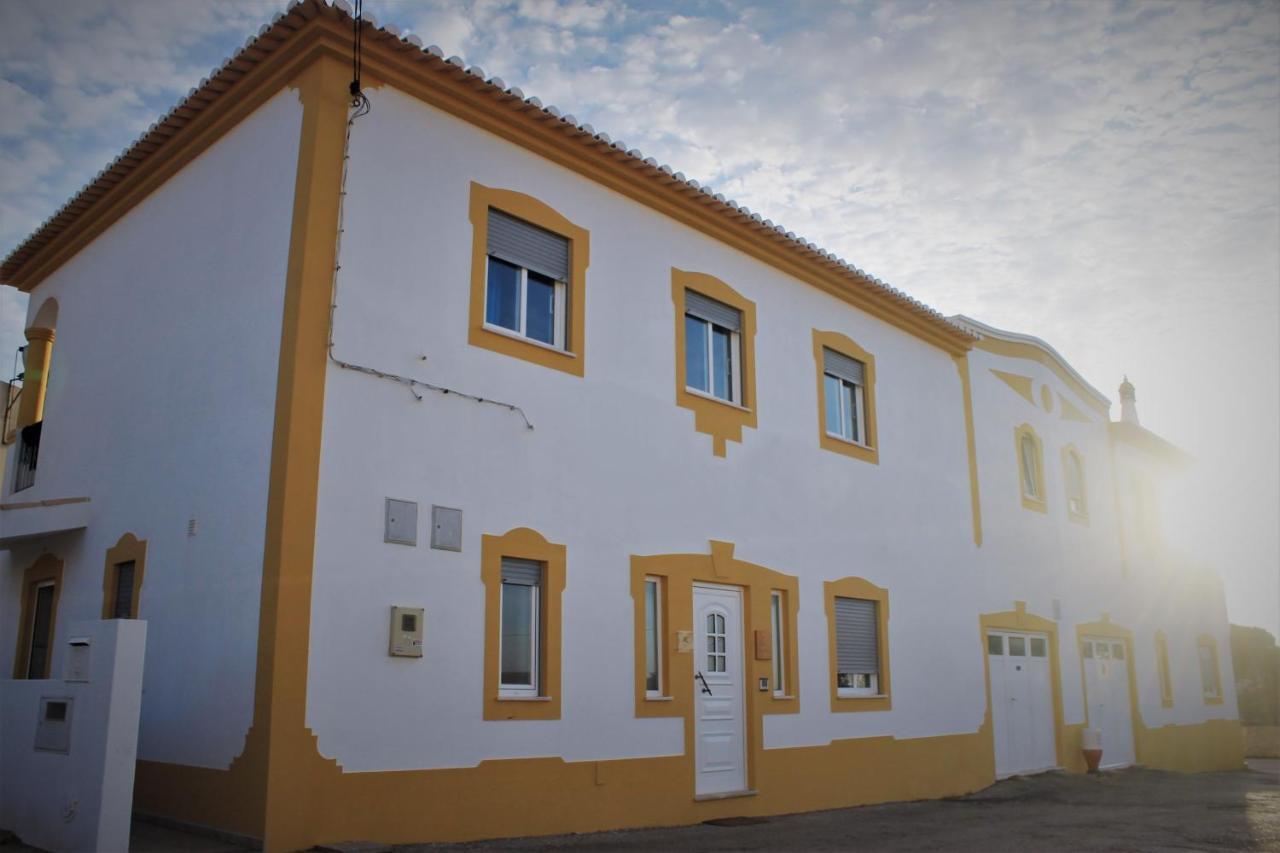 Local Guesthouse Сагреш Экстерьер фото